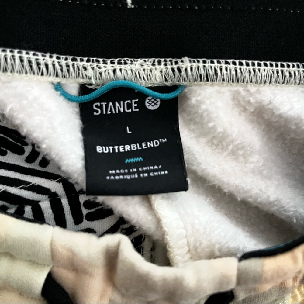 Stance "Shelter" Shorts in Tan Yellow Large - Picture 5 of 5